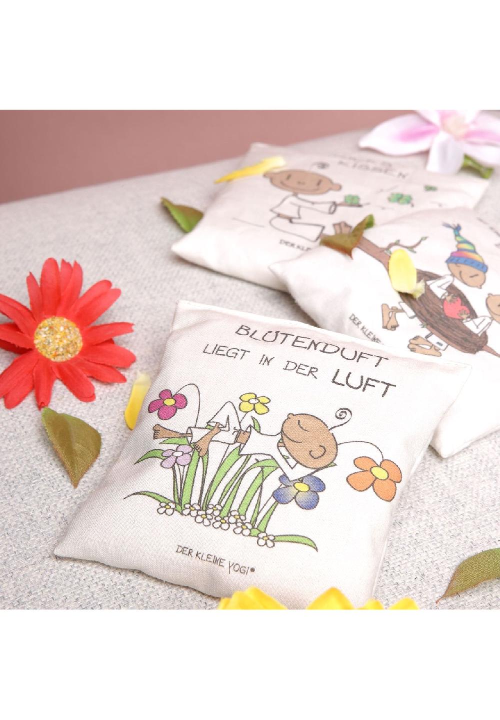 Goebel Bio-Kräuterkissen Der kleine Yogi - Blütenduft liegt in der Luft KY Bio-Kissen Großer Ausverkauf